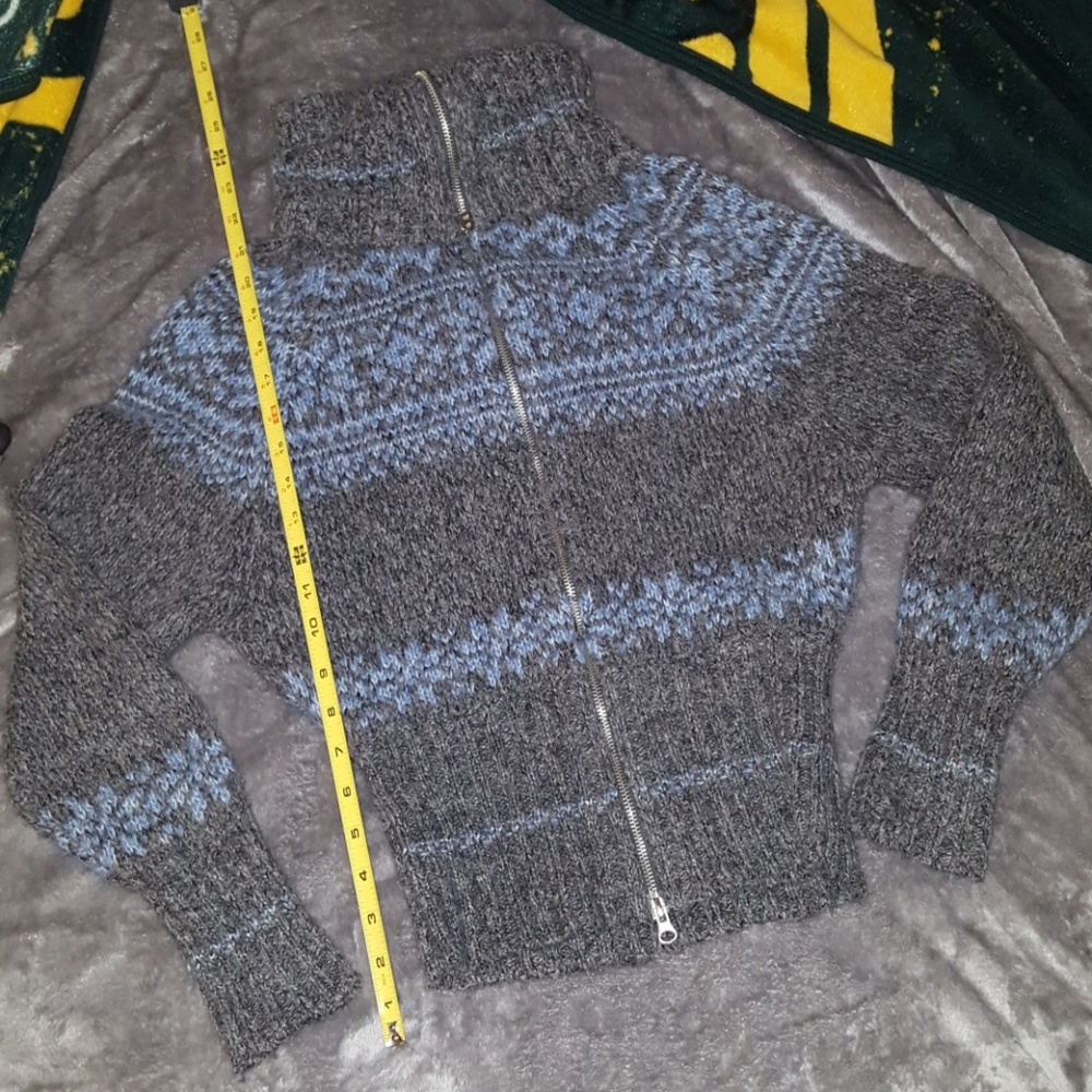 🖤 DONATED🖤Free People zipper sweater. COZY